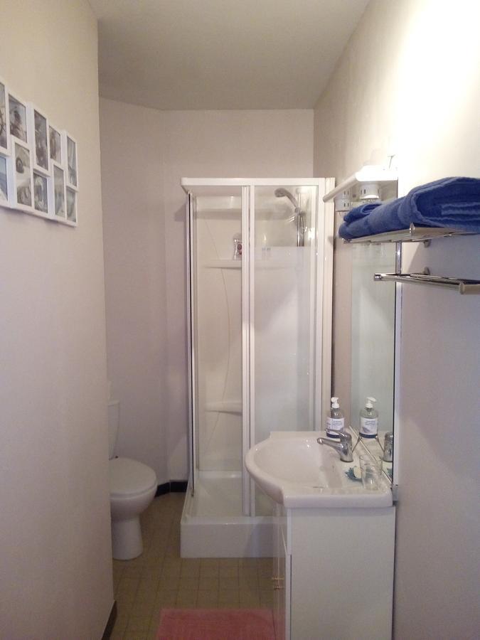 Studio 2 Pers En Vieille Ville Parking Gratuit - By La Source D'Orfee Boulogne-sur-Mer Rum bild